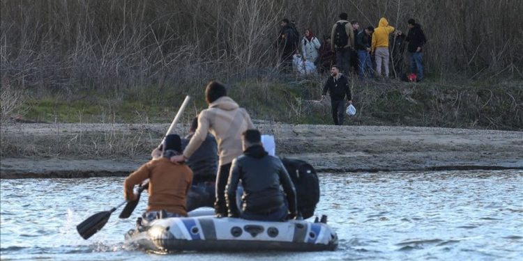 Yunanistan, Meriç kıyısına 140 kilometrelik çelik çit örecek