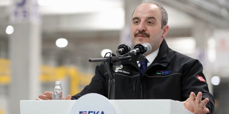 Mustafa Varank: Toplam 290 bin 14 yerli sınai mülkiyet başvurusu yapıldı