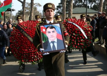 Tahran Büyükelçiliği’nde şehit düşen Askerov, son yolculuğuna uğurlandı