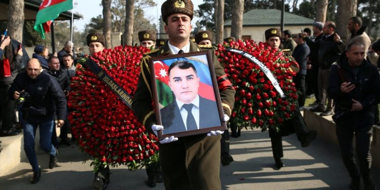 Tahran Büyükelçiliği’nde şehit düşen Askerov, son yolculuğuna uğurlandı