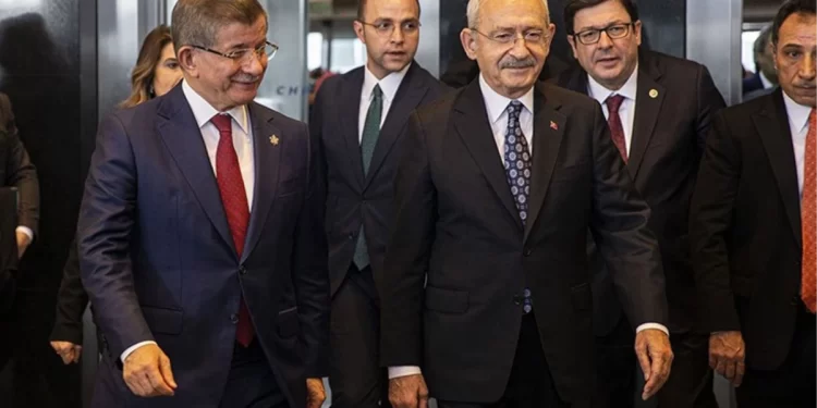 Davutoğlu’ndan çarpıcı itiraf: En son tercihim seçime CHP listelerinden girmekti
