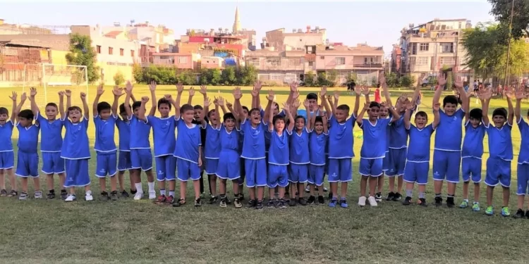 Seyhan Belediyesi Yaz Futbol Okulu Açtı