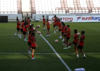 A Milli Kadın Futbol Takımı Litvanya maçına hazır