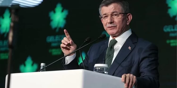 Ahmet Davutoğlu: Kendi logomuzla seçime gireceğiz ama bütün partilere kapımız açık