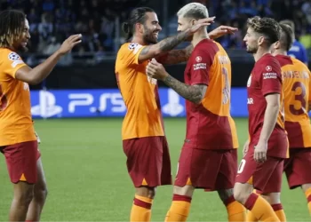 Son Dakika: Galatasaray, Şampiyonlar Ligi play-off turu ilk maçında Molde’yi deplasmanda 3-2 mağlup etti