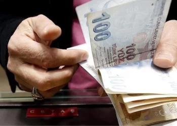 Çalışma ve Sosyal Güvenlik Bakanı Işıkhan duyurdu: Ev hanımlarına emeklilik düzenlemesini yürürlüğe sokacağız