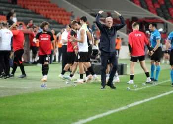 Gaziantep FK, Marius Sumudica ile üst üste 2 galibiyet alarak çıkışa geçti