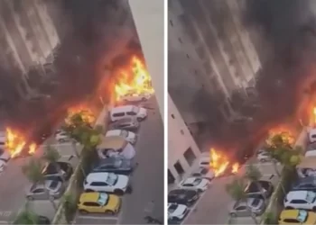 Hamas’ın fırlattığı roketler Tel Aviv’de yerleşim yerlerini savaş alanına çevirdi