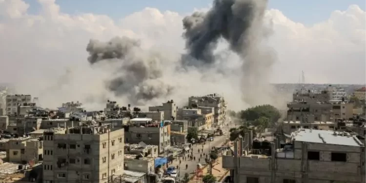 İsrail savaş uçakları Gazze’deki bir okulu vurdu! Ölü ve yaralılar var