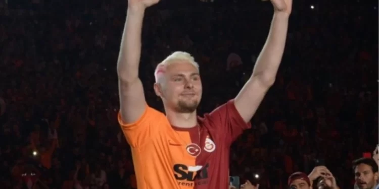 Nelsson gidiyor mu? Victor Nelsson Galatasaray’dan ayrılacak mı?